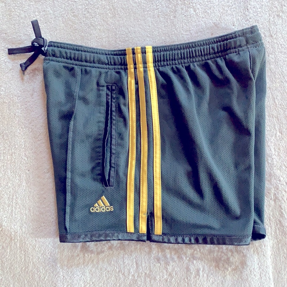 Adidas three stripe women’s shorts 3” XS